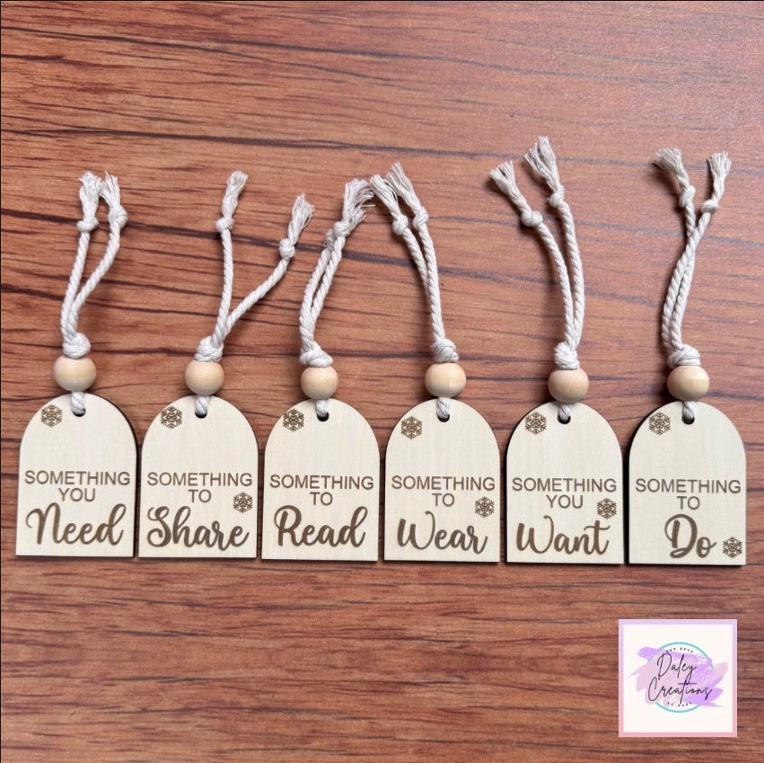 Christmas Gift Tag Set – 6 Wooden Laser Engraved Tags